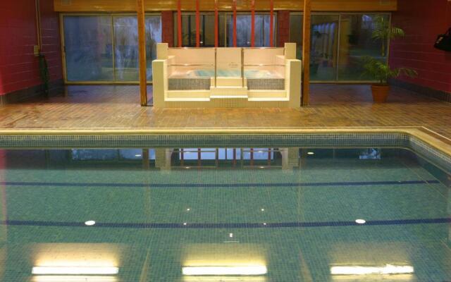 Eight Acres Hotel