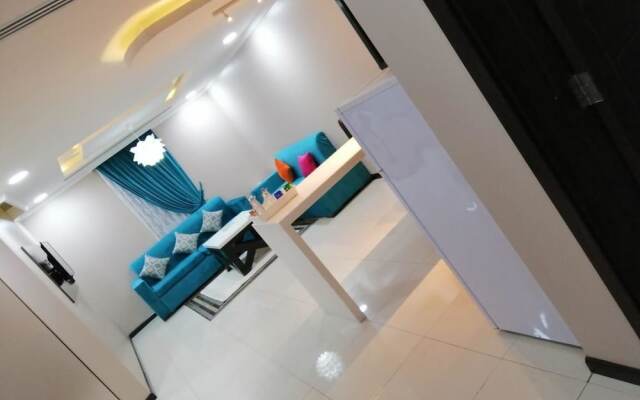 Grand Lily Hotel Suites