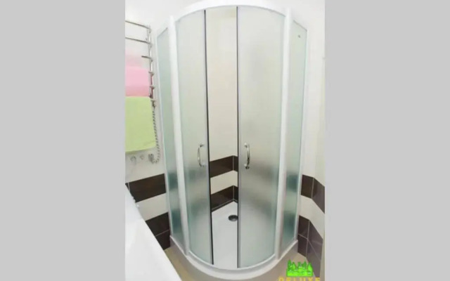 Смілянська 99