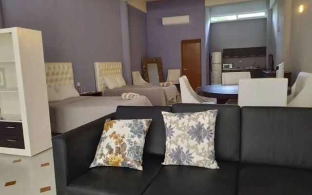 Cozy studio across from the Ocean E12