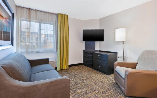 Candlewood Suites Huntersville, an IHG Hotel