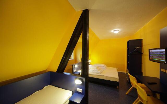Bed'nBudget Expo-Hostel Dorms