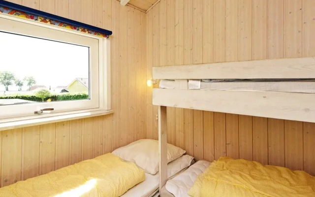 8 Person Holiday Home in Sjolund-by Traum