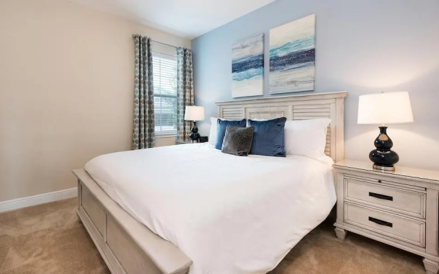 7412 MA - Stylish Home Near Parks