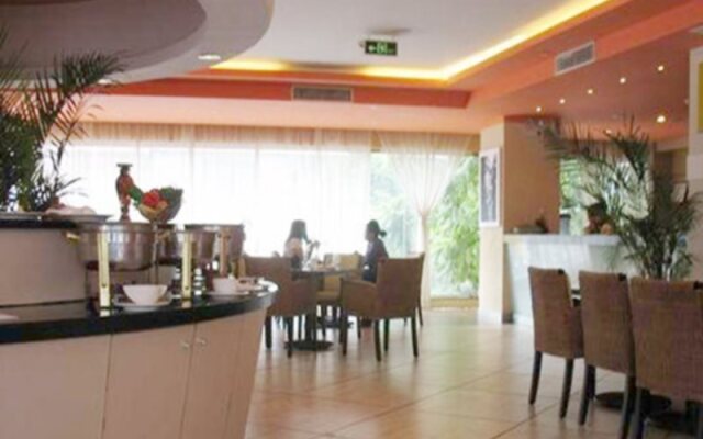 Oriental Glory Hotel