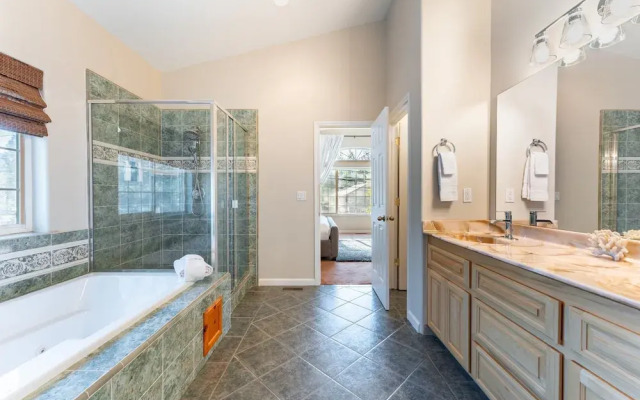 Blitzen by Avantstay Pet-friendly Tahoe Retreat