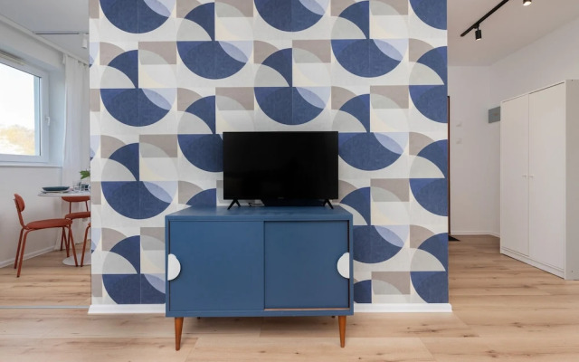 Retro Style Apartment by Renters