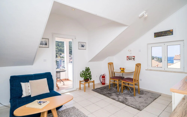 Apartments Swallow's Nest