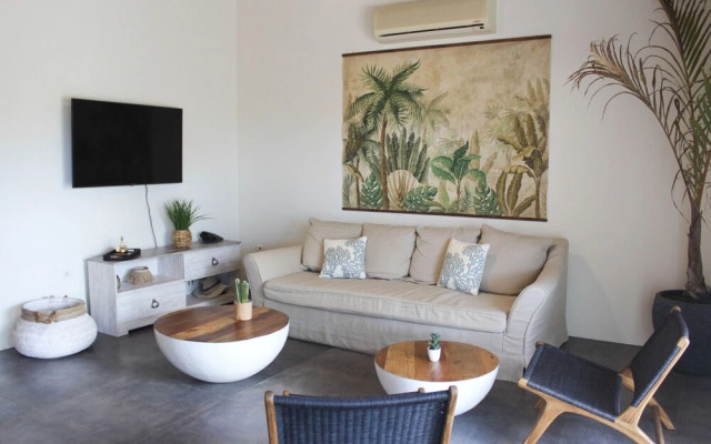 Coco's Beach House