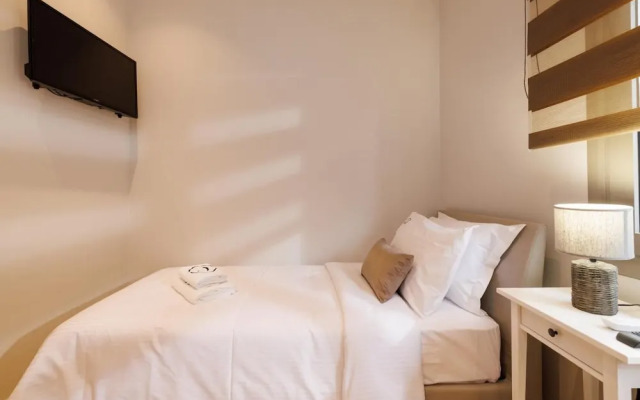 Jolly Suites