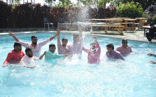 Parim Park Resort And Suites