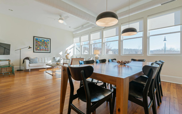 The Gazette Condo 200