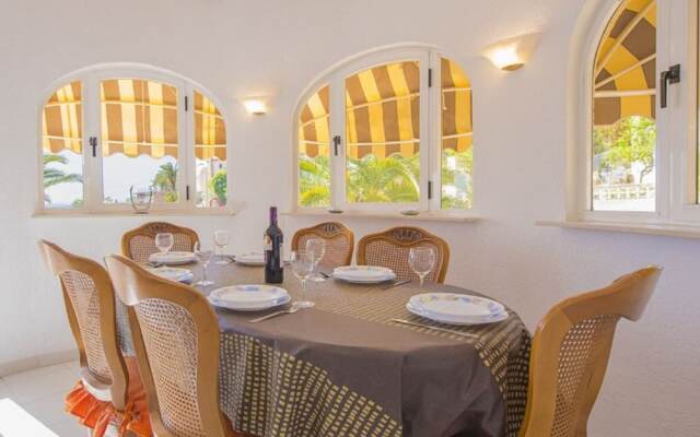 Villa - 4 Bedrooms with Pool and WiFi - 106418