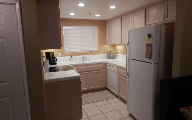 210 Casa Bella 2 Bedroom Condo by Redawning