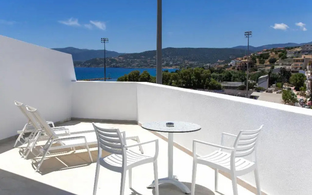 Naiades Marina Hotel