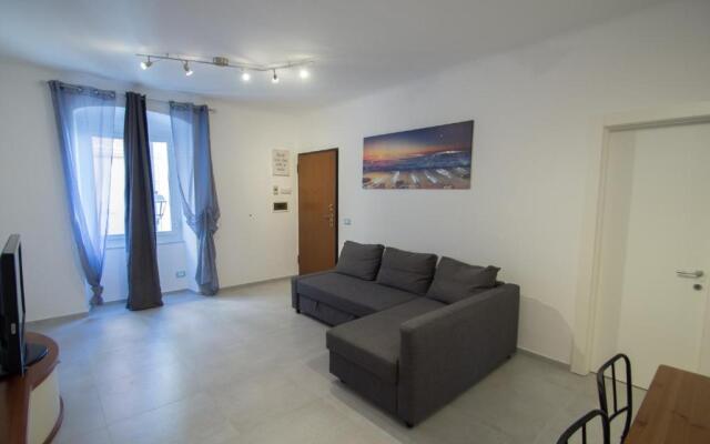 Appartamento piazza Buccelli a 10 mt dal mare