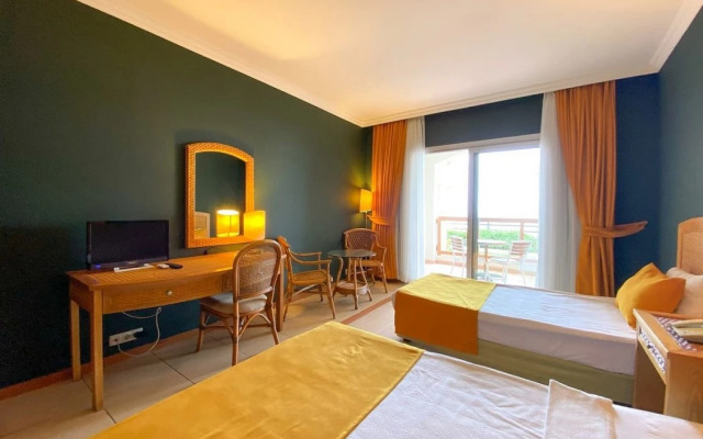 Middle Town Bodrum Beach Hotel