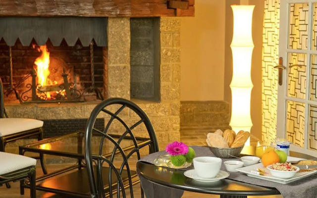 Logis Hôtel Spa Chez Camillou