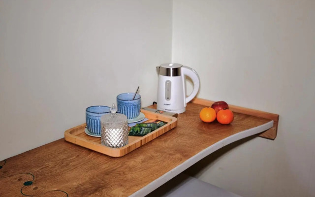 Biblioteka Tbilisi Hotel