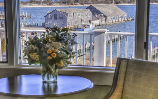 The Harborside Inn