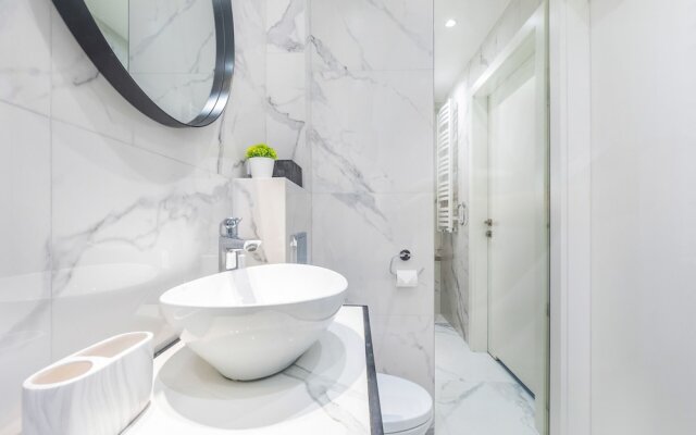 Azure Apartment Kołobrzeg by Renters