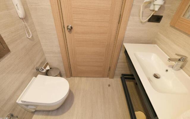 Alesta Seaside Residence