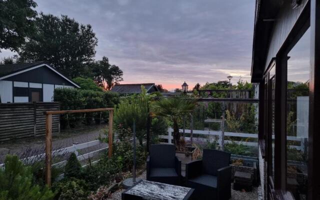 Lazy cabin near Hoek van Holland beach