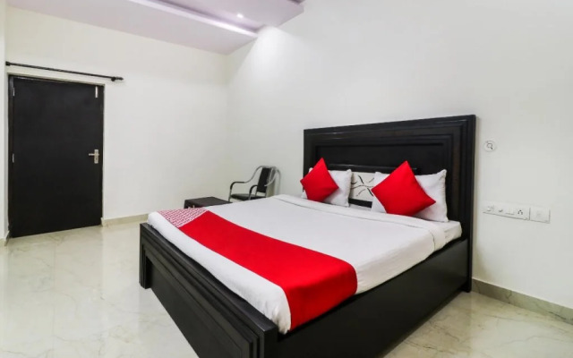 Raj Villa By OYO Rooms