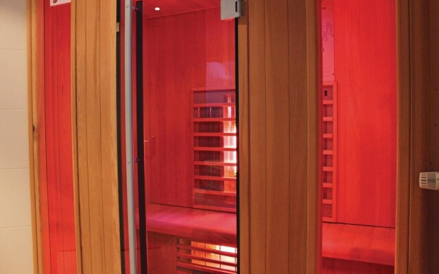 Amazing Home in Lunteren With 6 Bedrooms, Sauna and Wifi