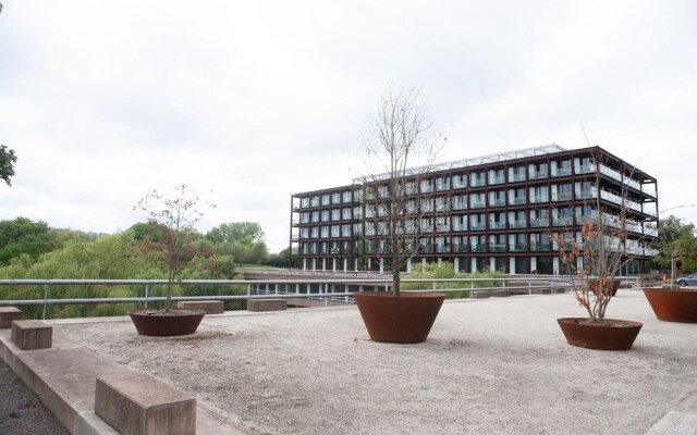 2 Bedroom Apartment Near Airport