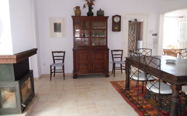 032 Villa Albardanera