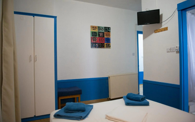 Le Village Hotel