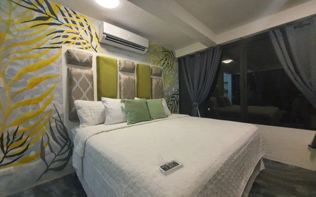 Hotel Maya Jade