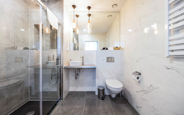Platinum Aparthotel