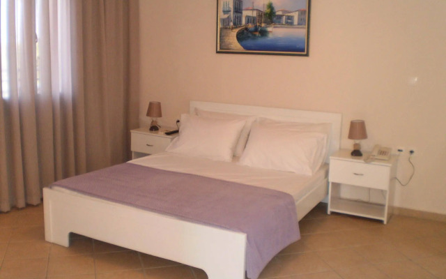 So Nice Hotel