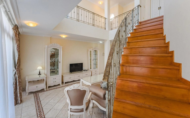 Flamingo Suites Boutique Hotel