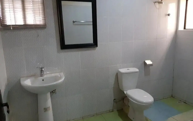 Eddy Vic Hotel