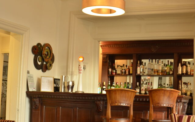 The Broadway Hotel