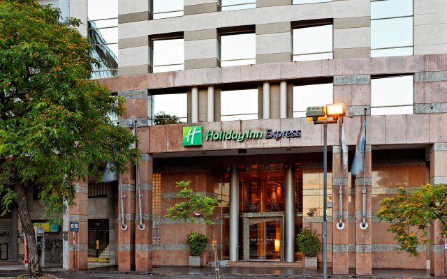 Holiday Inn Express Puerto Madero, an IHG Hotel