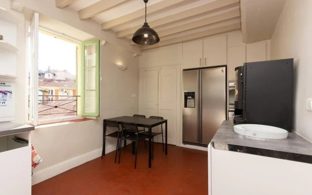 Backpackers House
