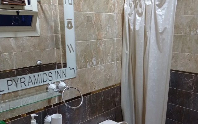 Royal pyramids Inn
