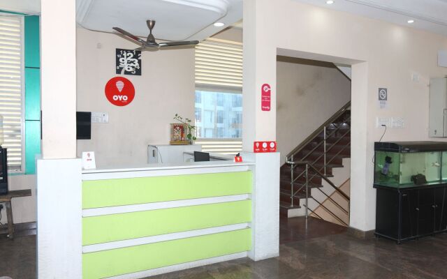 OYO 1246 Raaj Residency