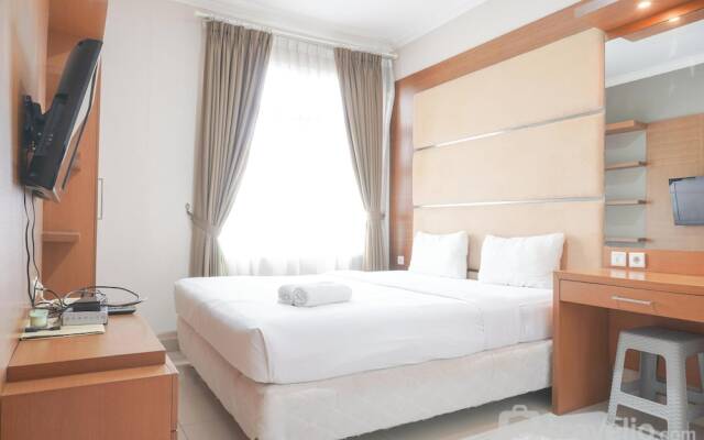 Comfort And Simply Look 1Br At Bellezza Apartment