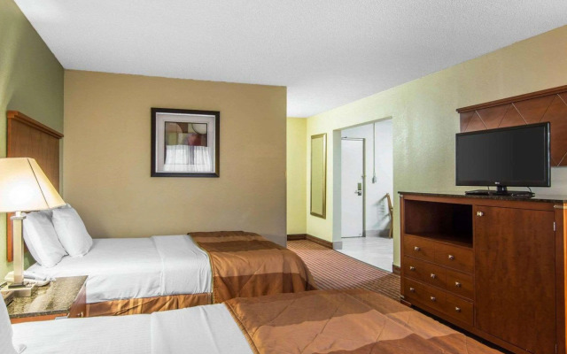 MainStay Suites Williamsburg Historic Area