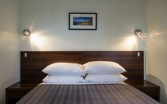 Swansea Beach Chalets