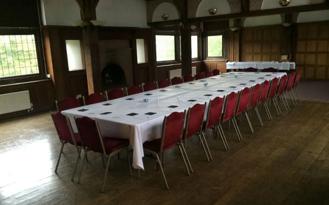 Caer Beris Manor