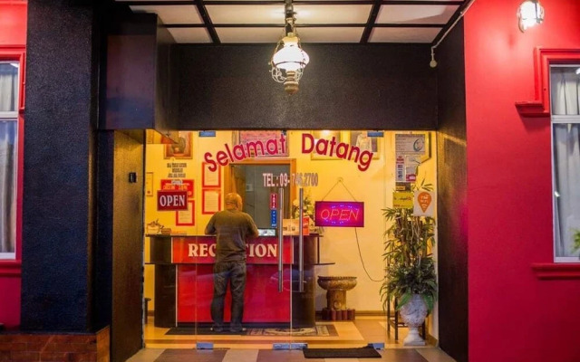 OYO 89940 Menara One Hotel