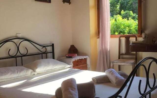 2 Floors House in Sinarades Near Beach