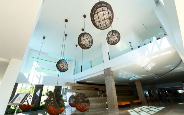 b Hotel Bali & Spa