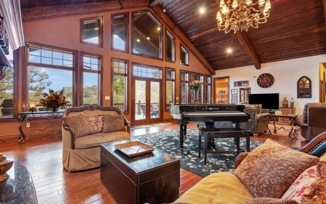 The Lodge at Rock Canyon